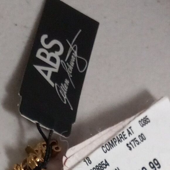 NWT ABS Allen Schwartz Gold tone Metal Floral Necklace - Picture 5 of 7